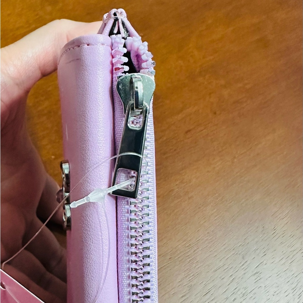 Sanrio Hello Kitty Pink Mini Wallet - Picture 8 of 8